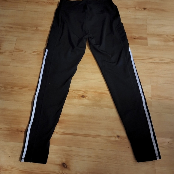 Fashion Forward Women's Side Stripped Side Pocket Joggers - Picture 5 of 8